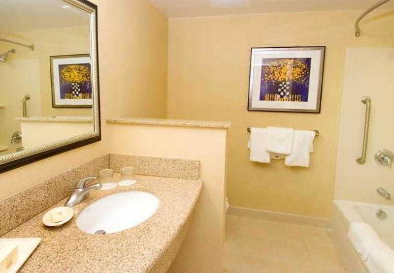 Courtyard By Marriott San Antonio Seaworld/Lackland Dış mekan fotoğraf